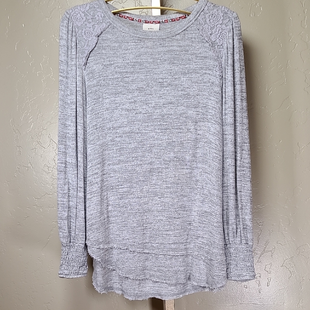 Knox Rose Light Gray Lace Bohemian Long‎ Sleeve Top